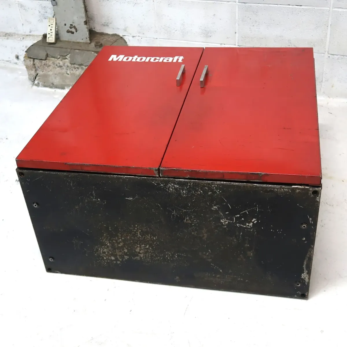 Motorcraft ビンテージ パーツキャビネット