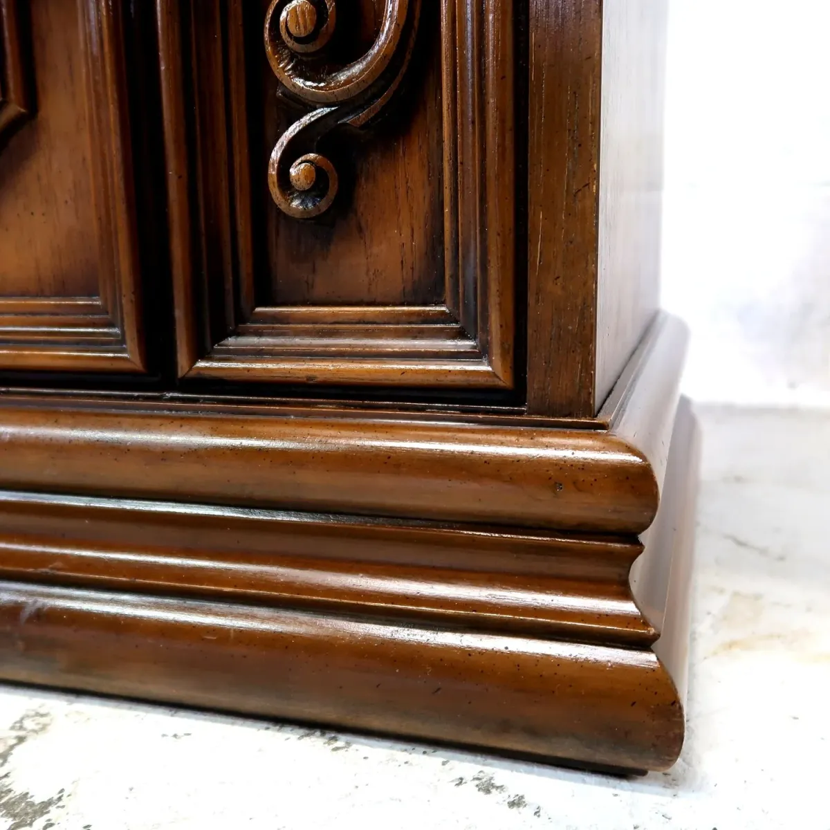 アンティーク ナイトスタンド