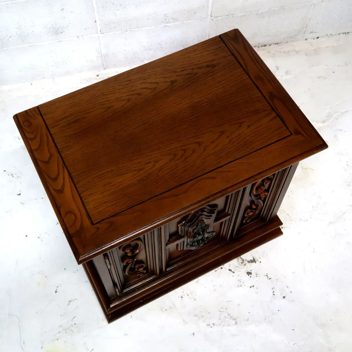 アンティーク ナイトスタンド