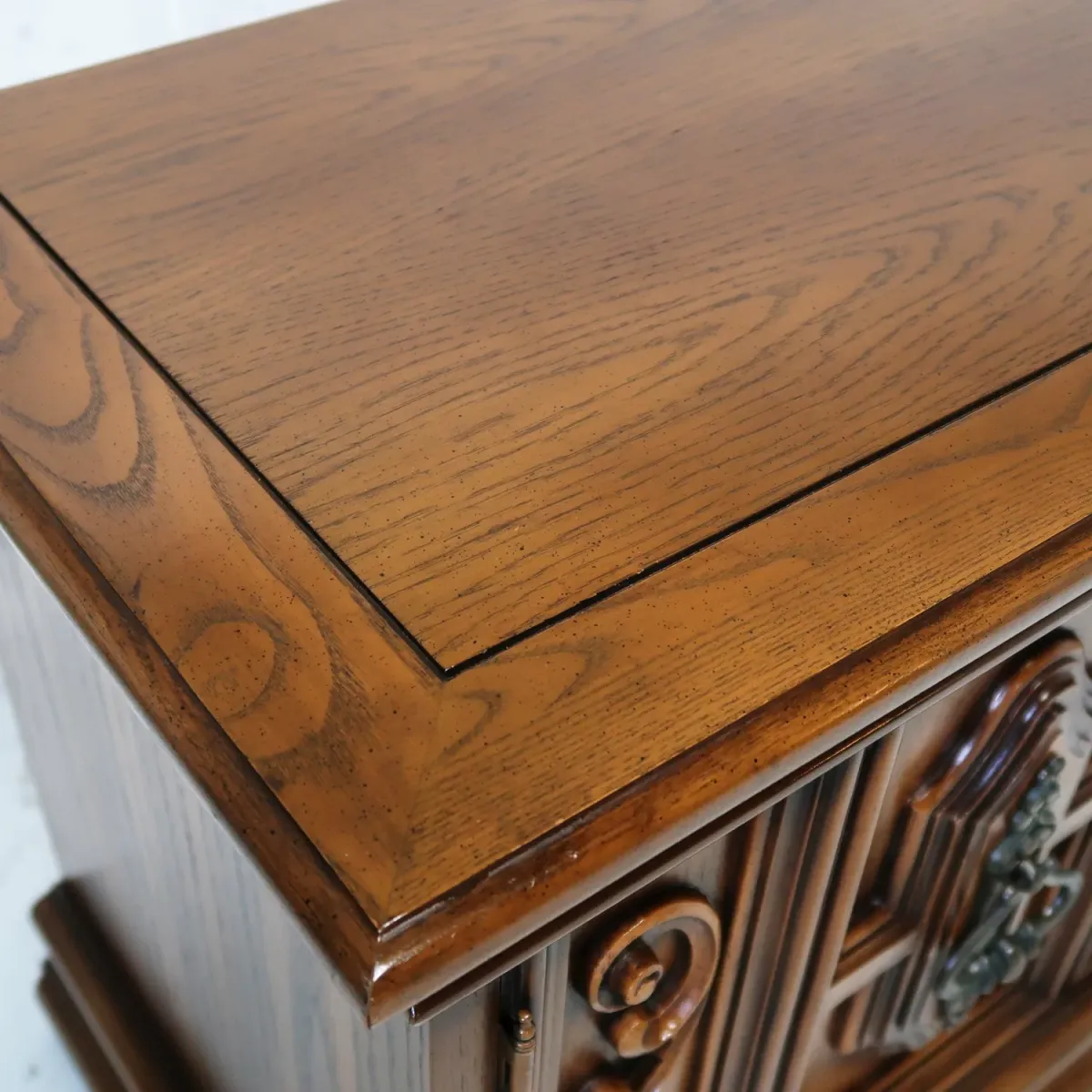 アンティーク ナイトスタンド