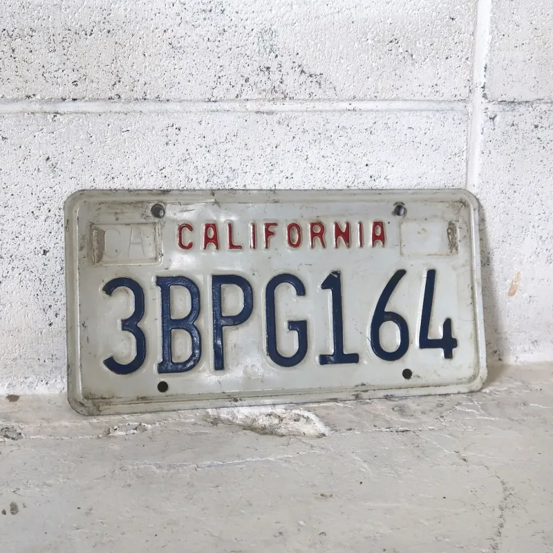 CALIFORNIA USEDナンバープレート