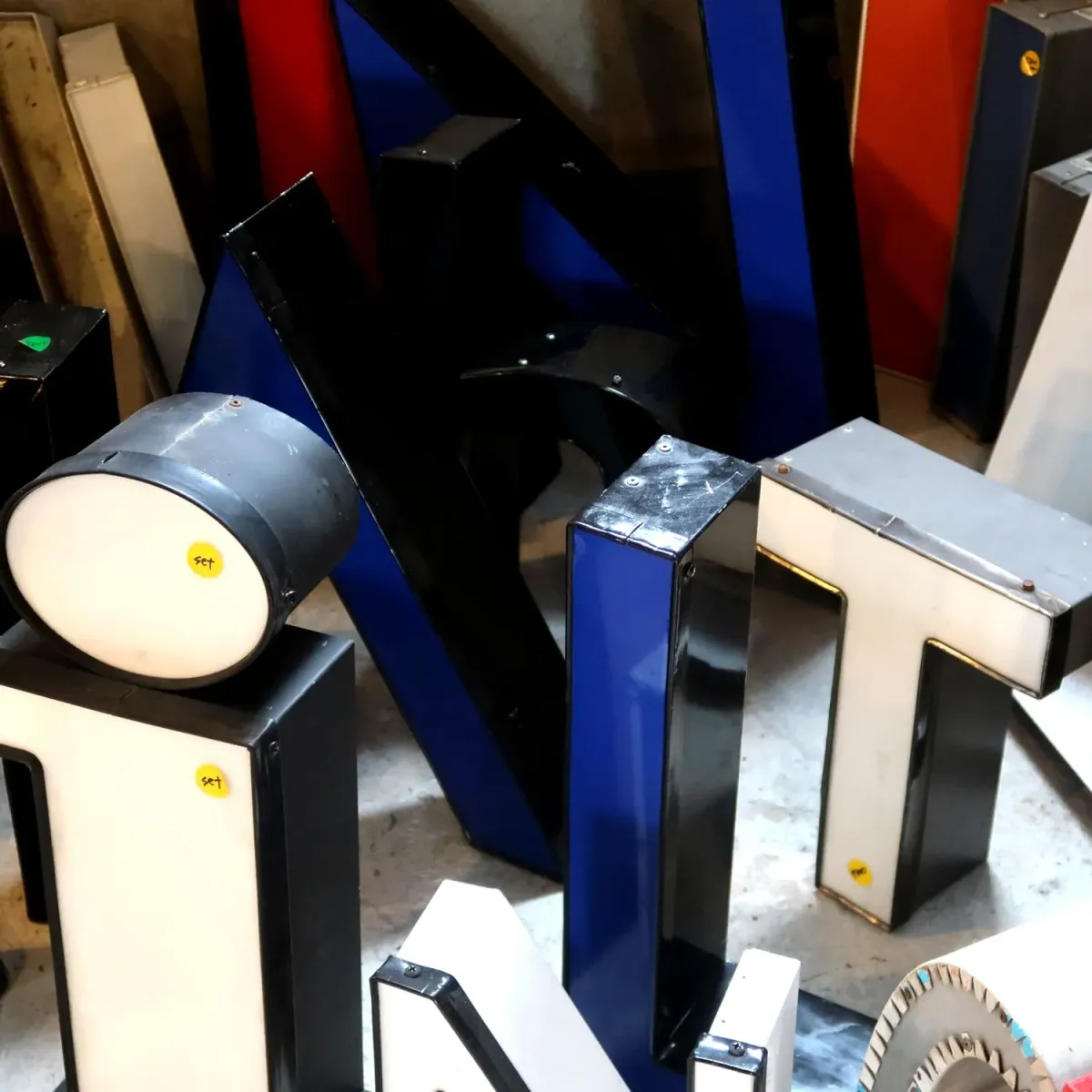 ビンテージ レターサイン L