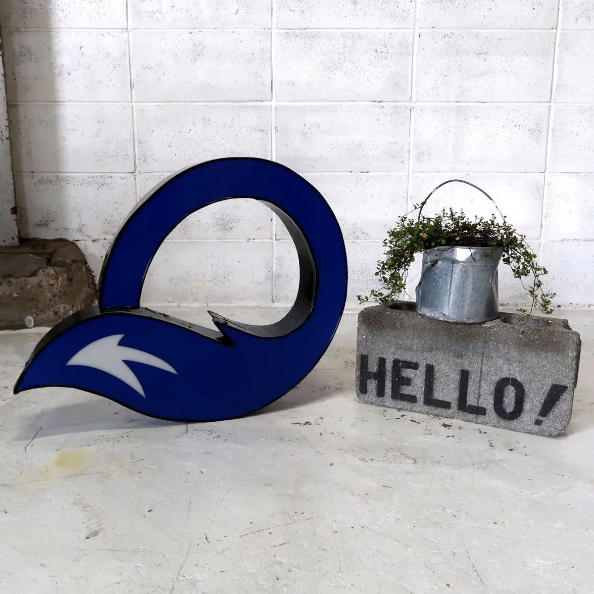 ビンテージ レターサイン O