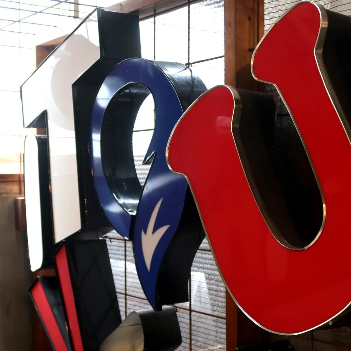 ビンテージ レターサイン O