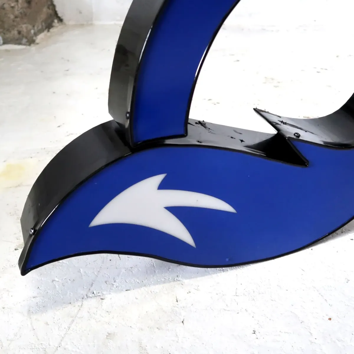 ビンテージ レターサイン O