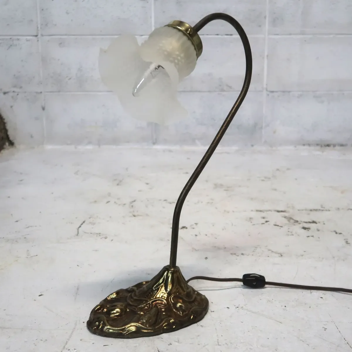 フラワーガラス テーブルランプ