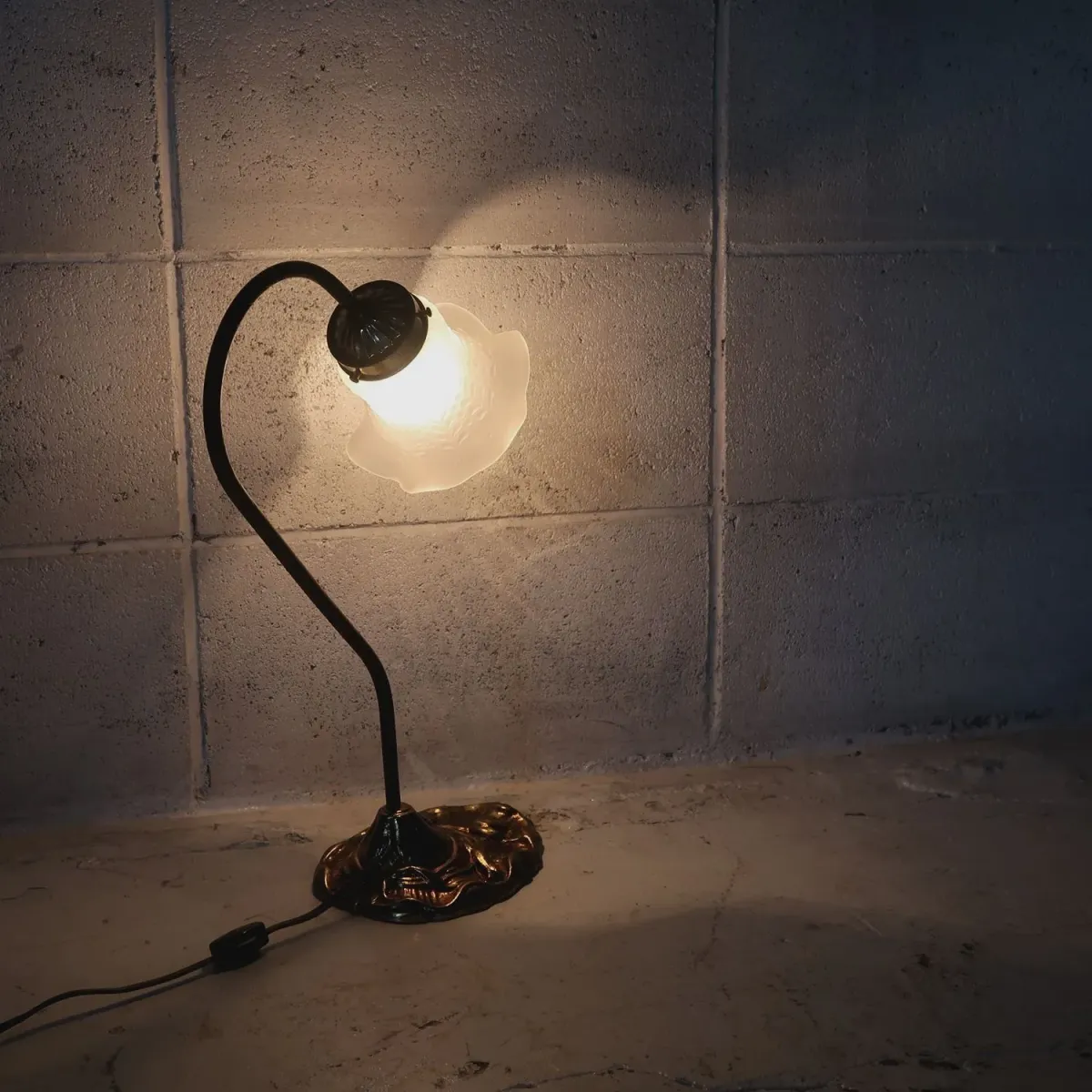 フラワーガラス テーブルランプ