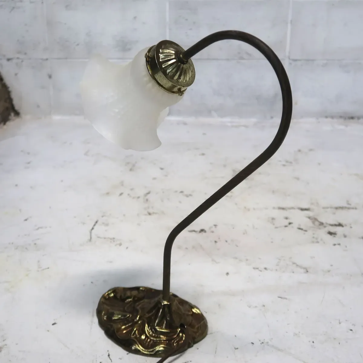 フラワーガラス テーブルランプ