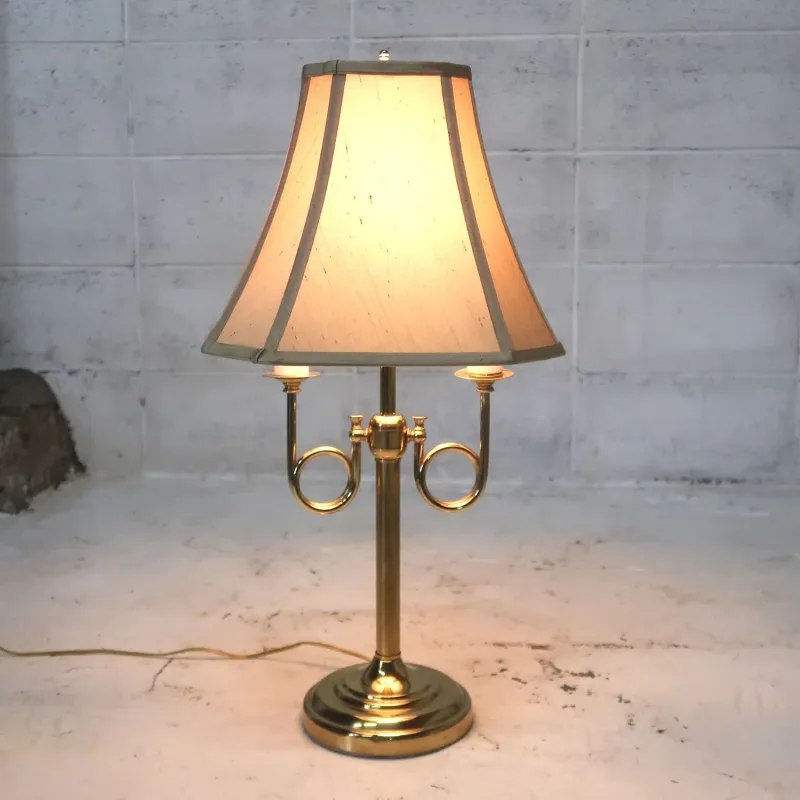 アンティーク ゴールドメタル テーブルランプ