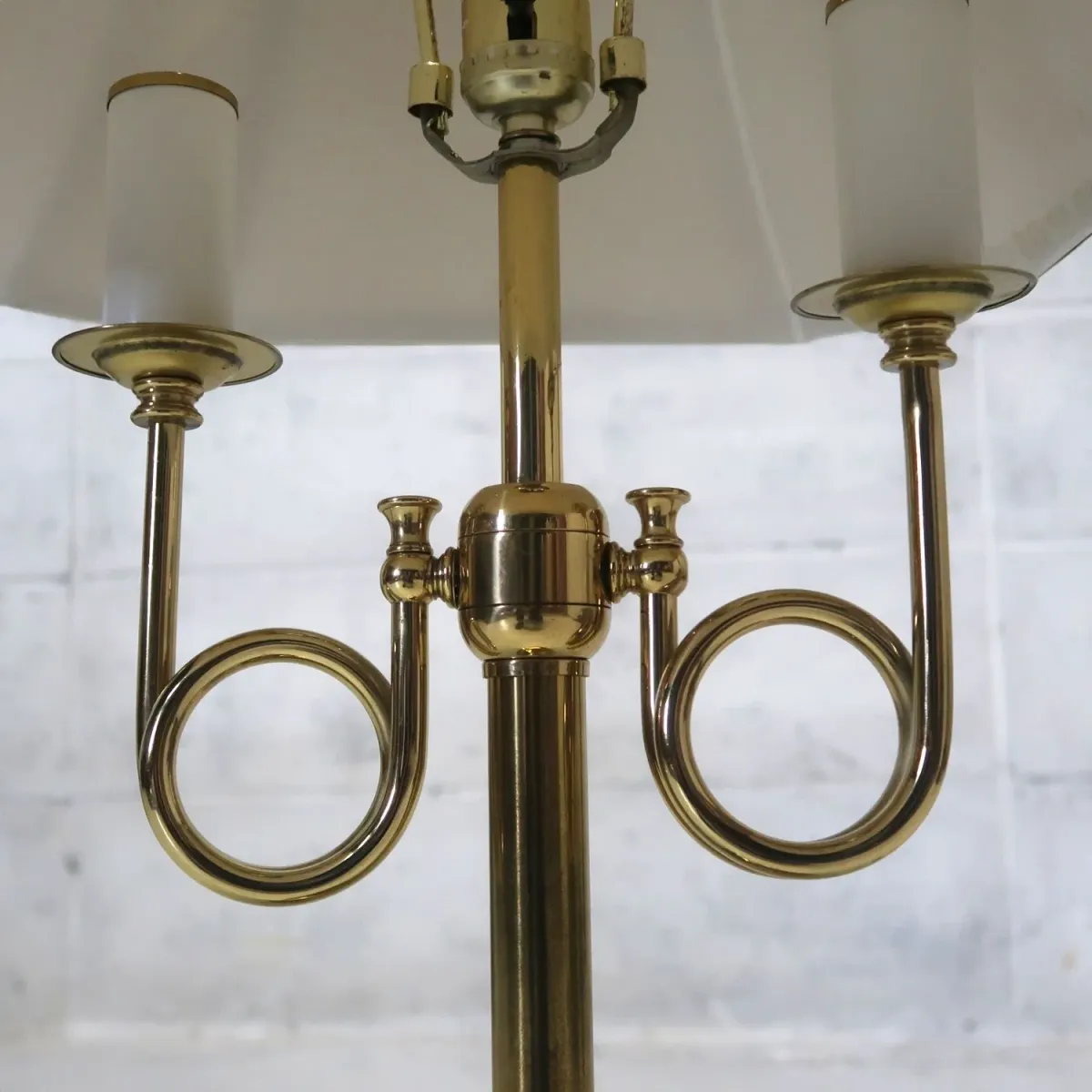 アンティーク ゴールドメタル テーブルランプ