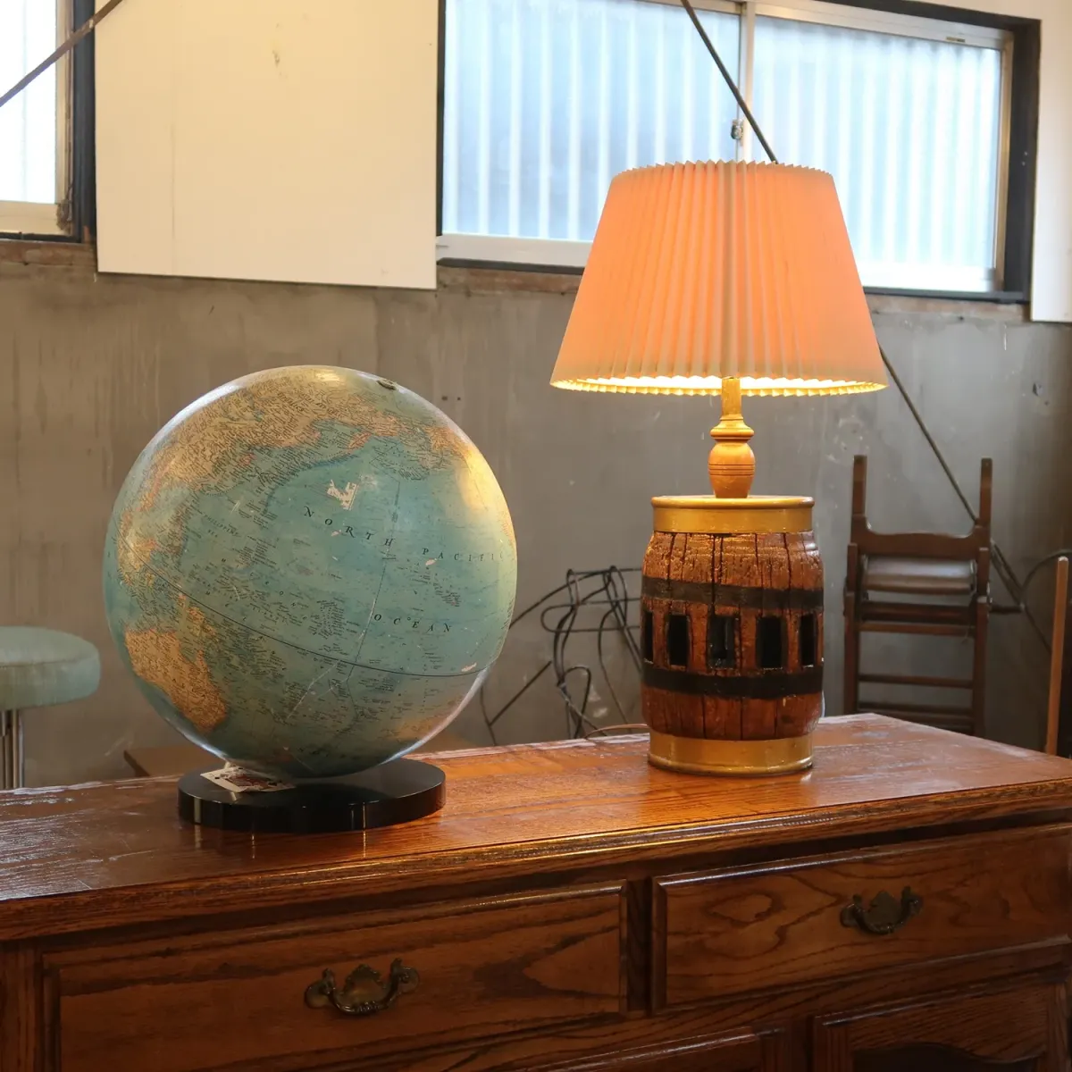 アンティーク ホイールハブ カスタムテーブルランプ