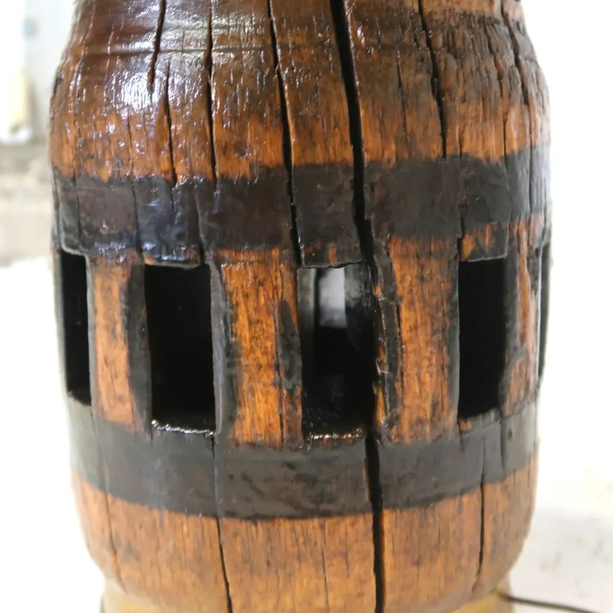 アンティーク ホイールハブ カスタムテーブルランプ