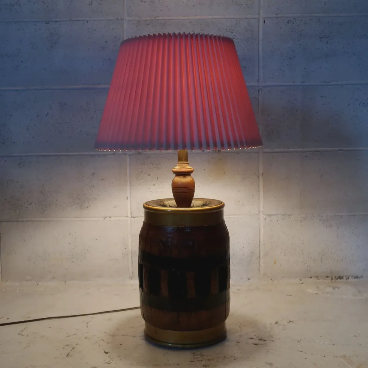 アンティーク ホイールハブ カスタムテーブルランプ