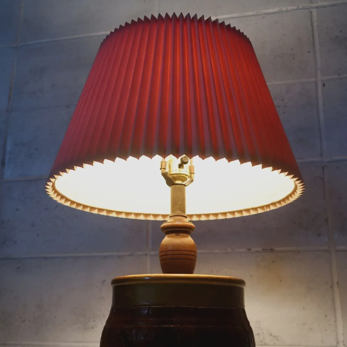 アンティーク ホイールハブ カスタムテーブルランプ