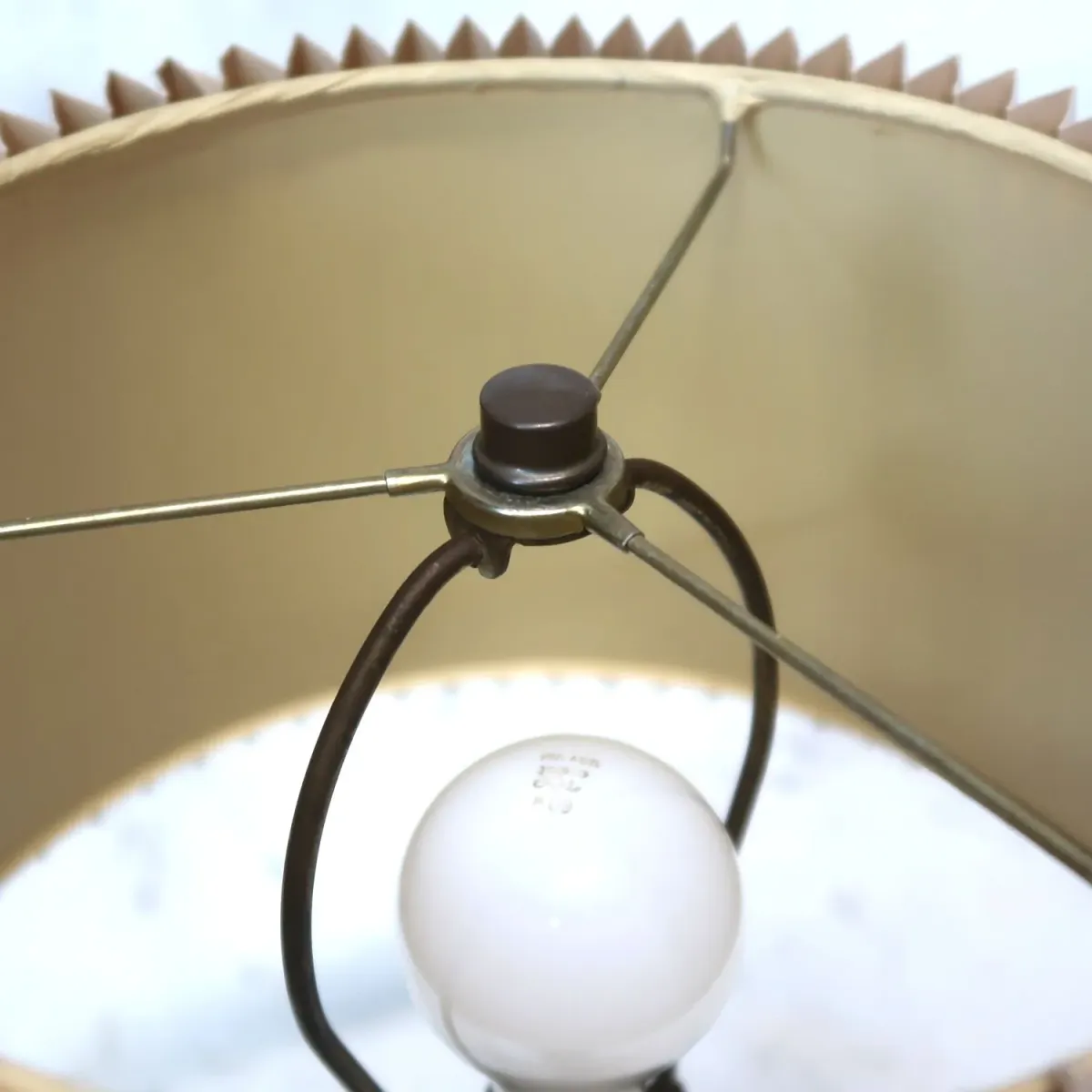 アンティーク ホイールハブ カスタムテーブルランプ