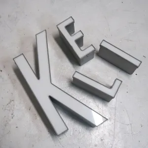 ビンテージ レターサイン ミニサイズ E