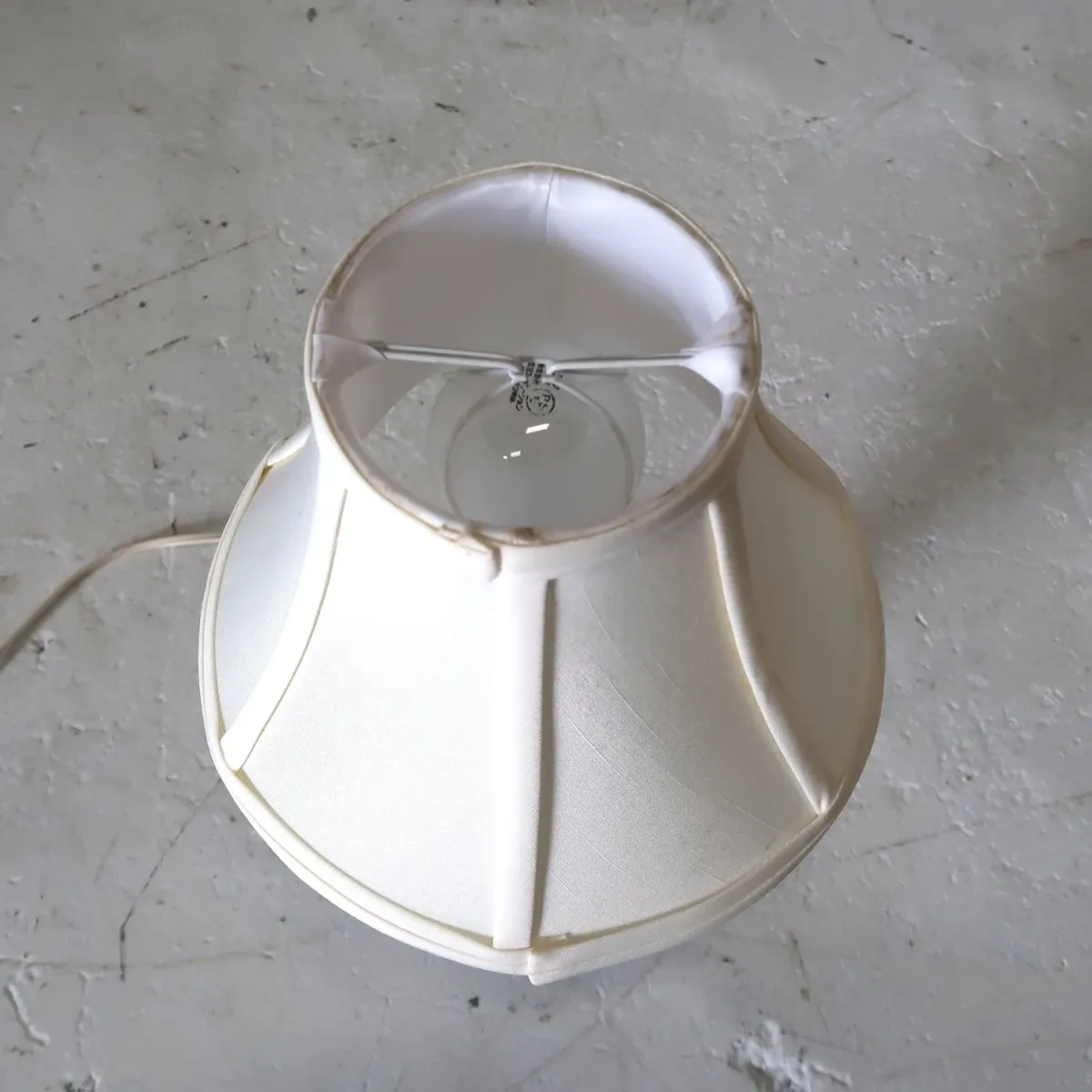 アンティーク ガラスベース テーブルランプ