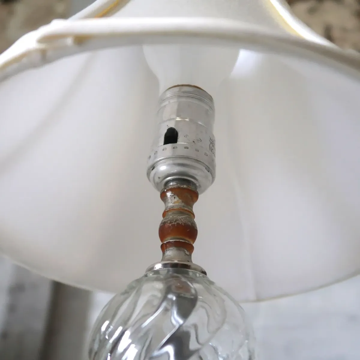 アンティーク ガラスベース テーブルランプ