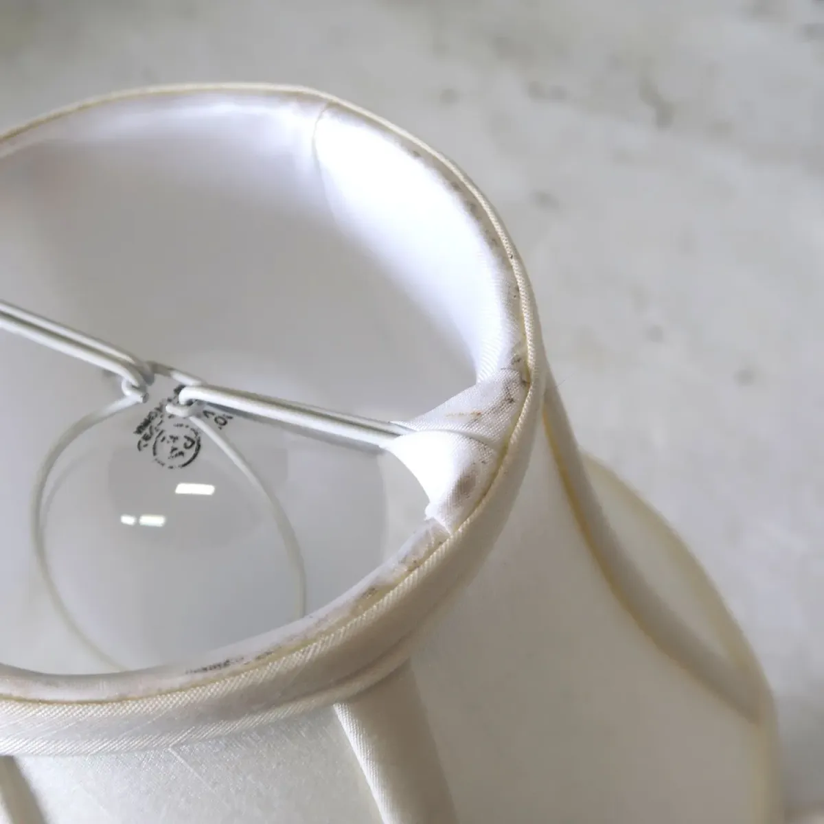 アンティーク ガラスベース テーブルランプ