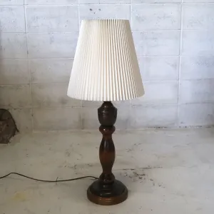 アンティーク モダンデザイン テーブルランプ