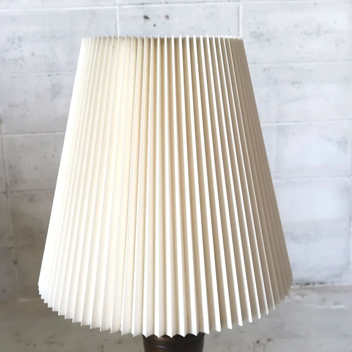 アンティーク モダンデザイン テーブルランプ