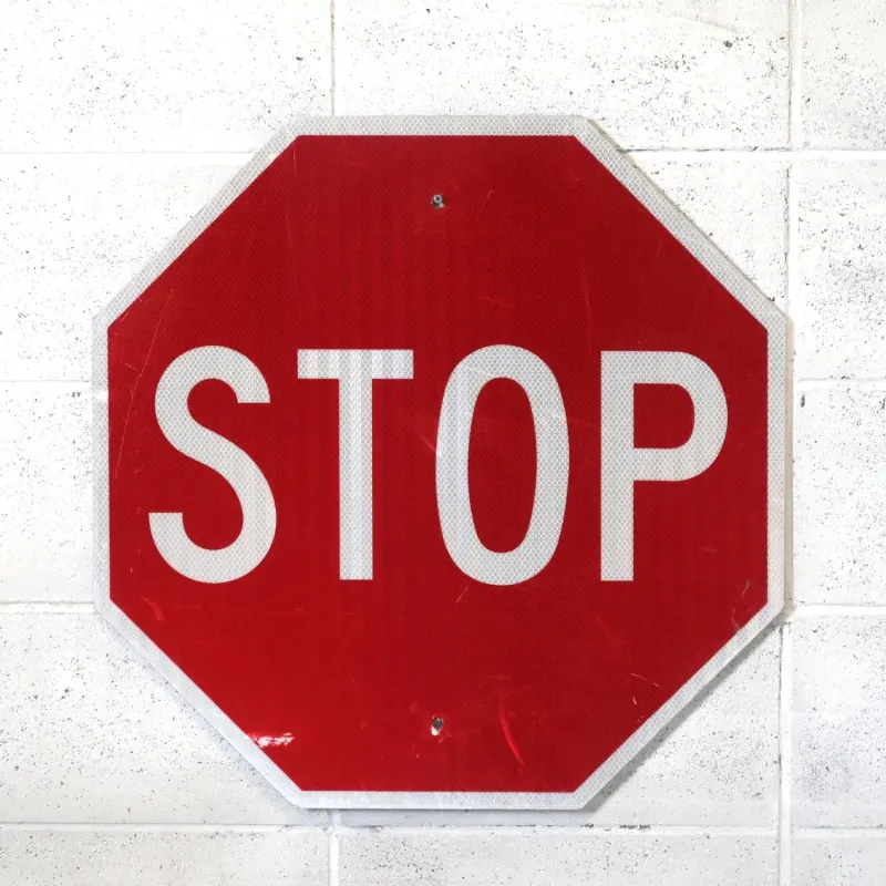 STOP ロードサイン