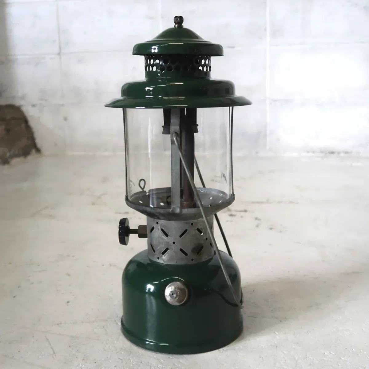 1947年製 コールマン ビンテージ ミリタリーランタン 220C