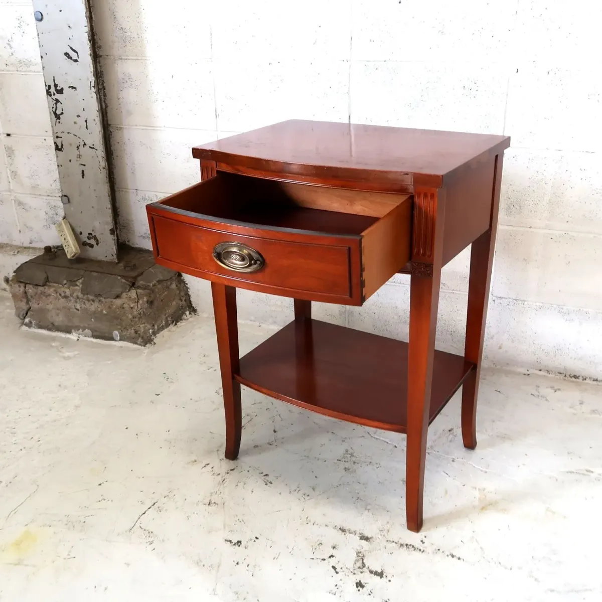 アンティーク ナイトスタンド