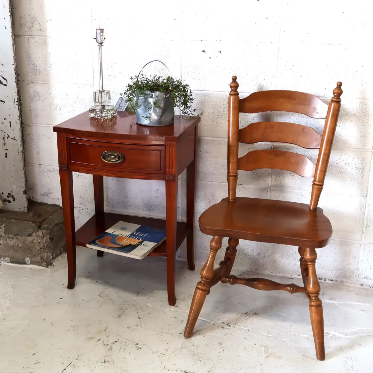 アンティーク ナイトスタンド