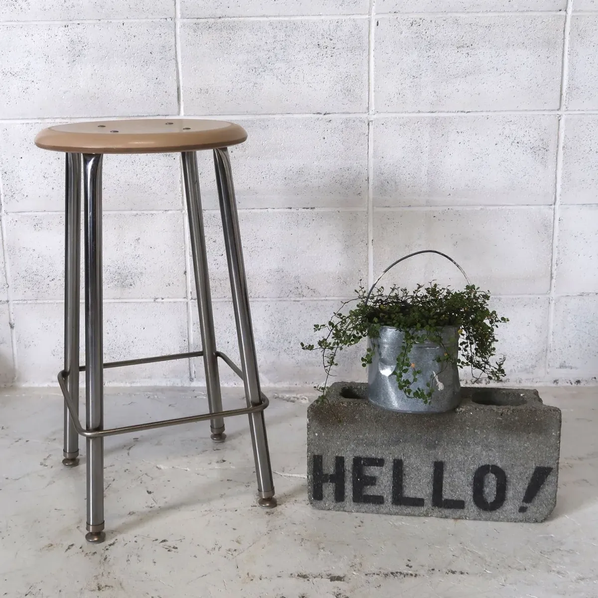 ビンテージ メタルスツール