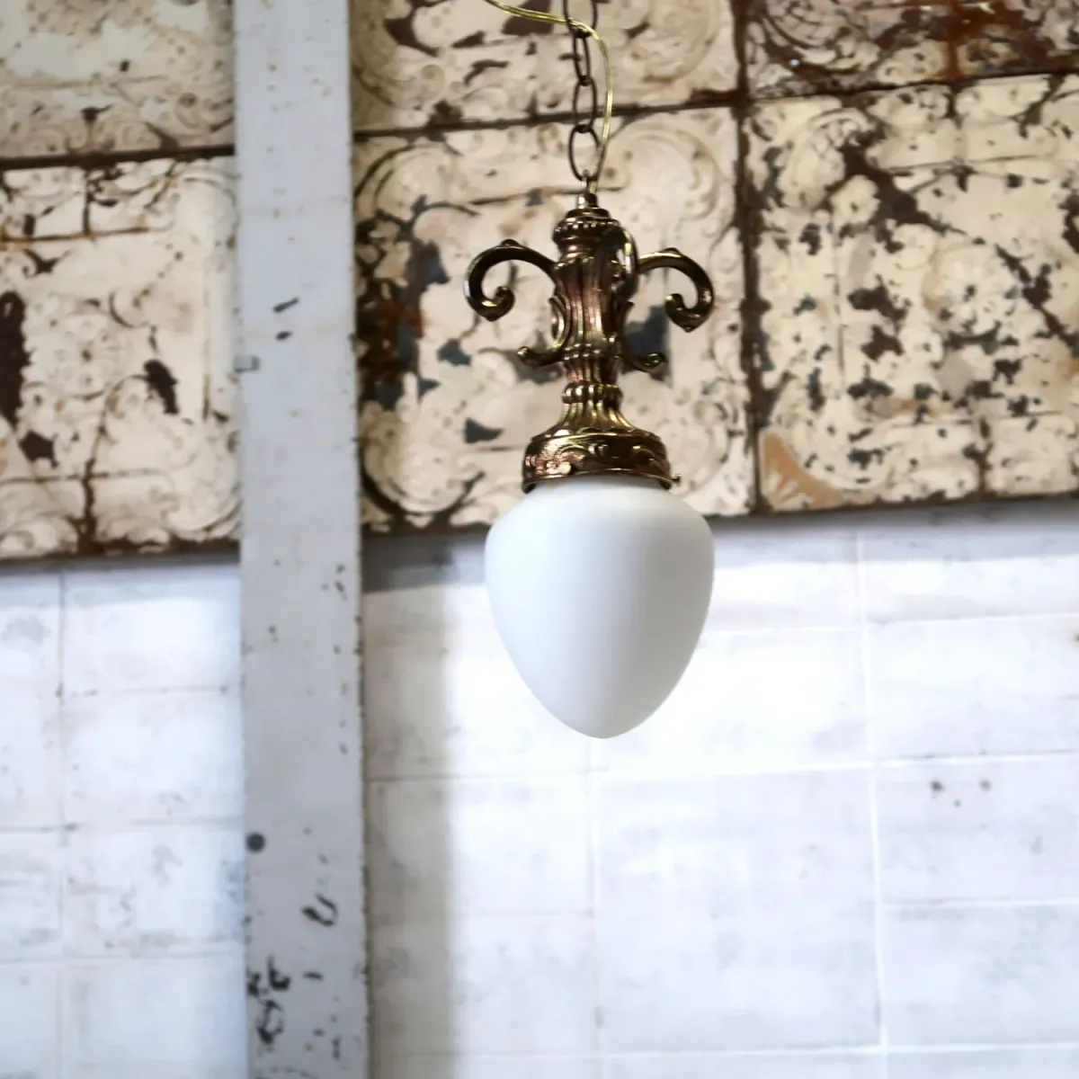 アンティーク ミルクガラス ペンダントランプ