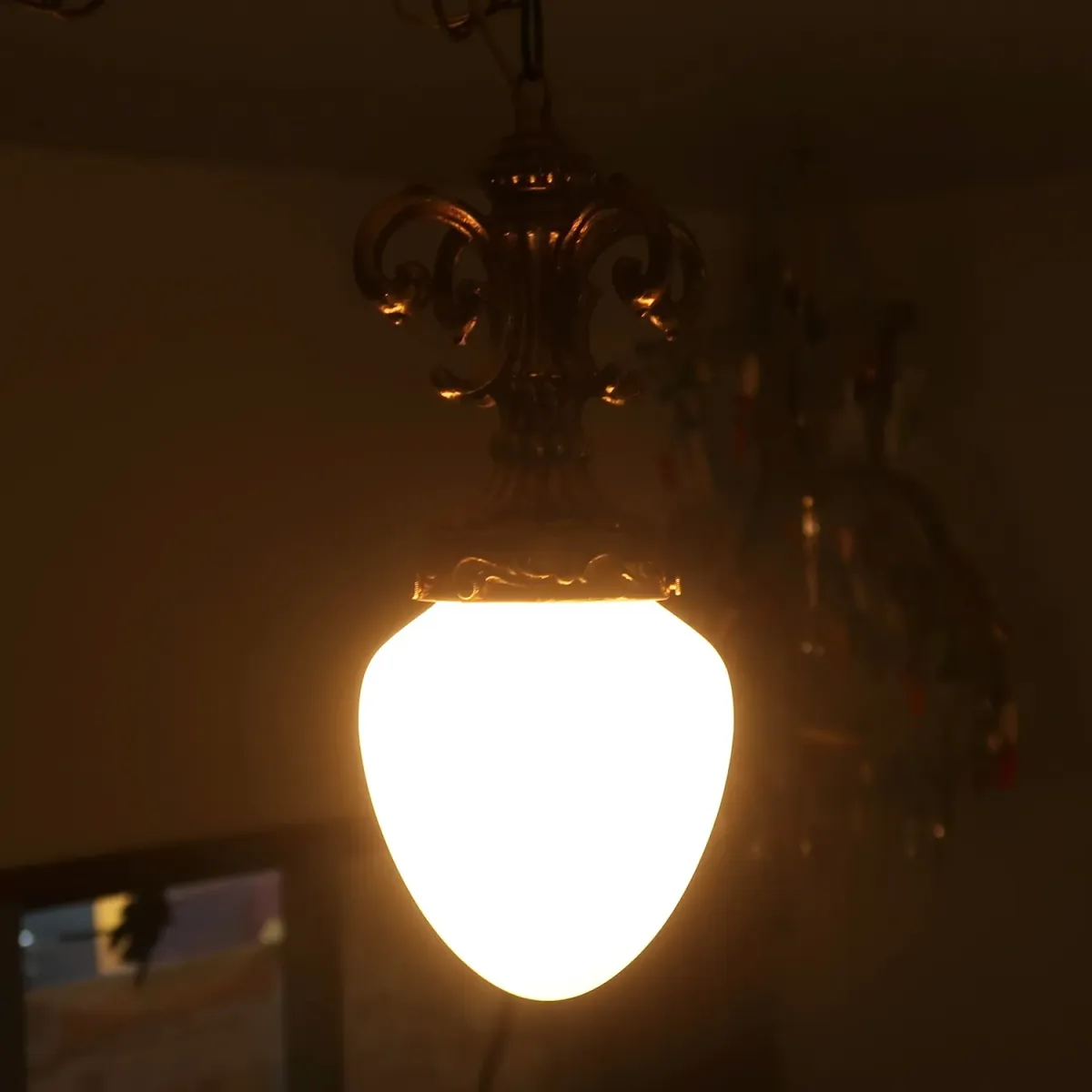 アンティーク ミルクガラス ペンダントランプ