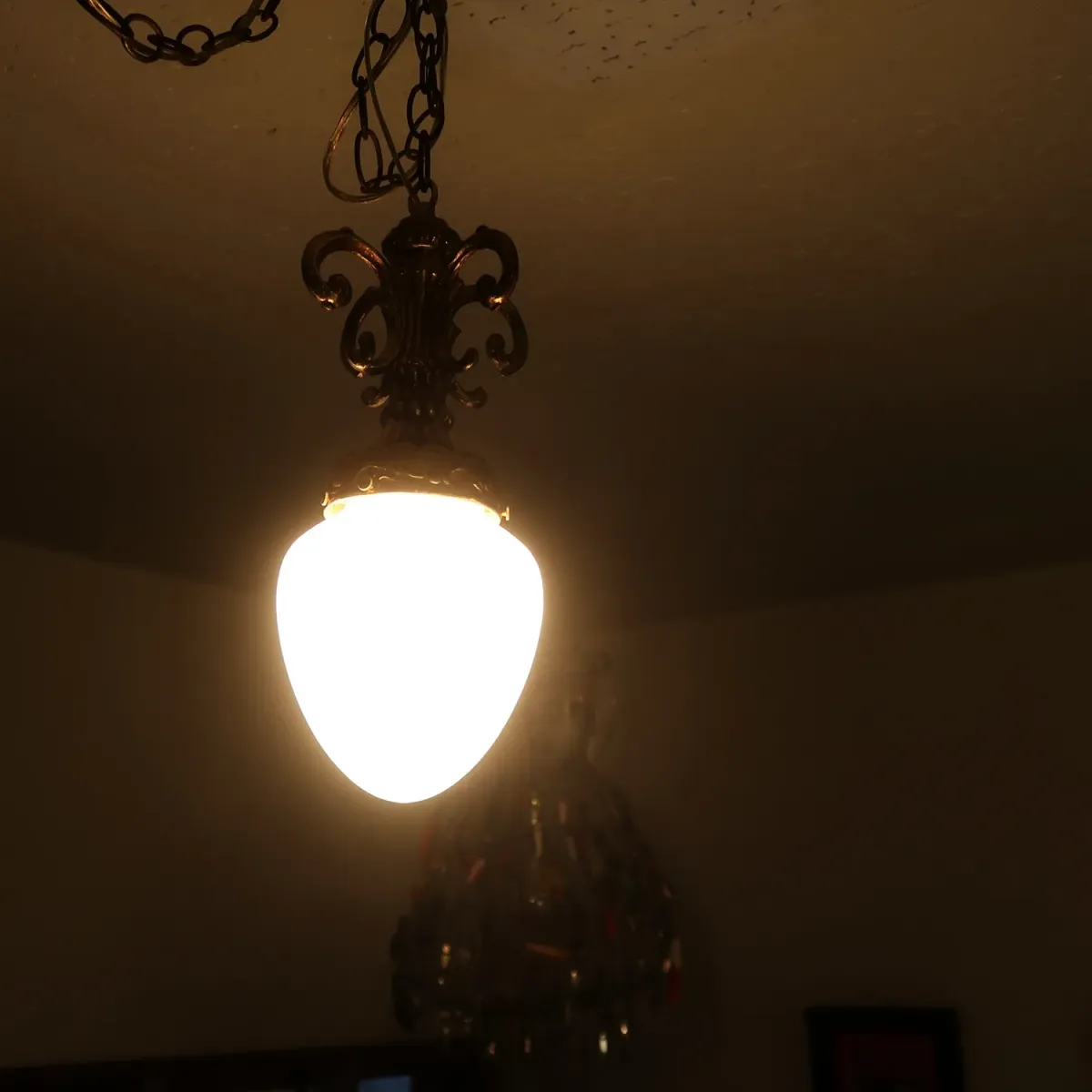 アンティーク ミルクガラス ペンダントランプ