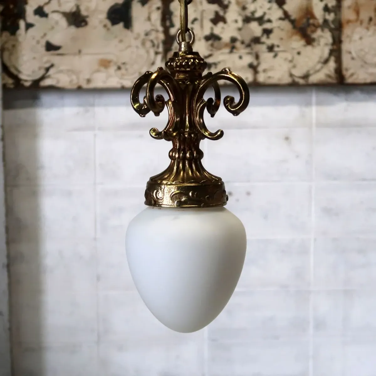 アンティーク ミルクガラス ペンダントランプ