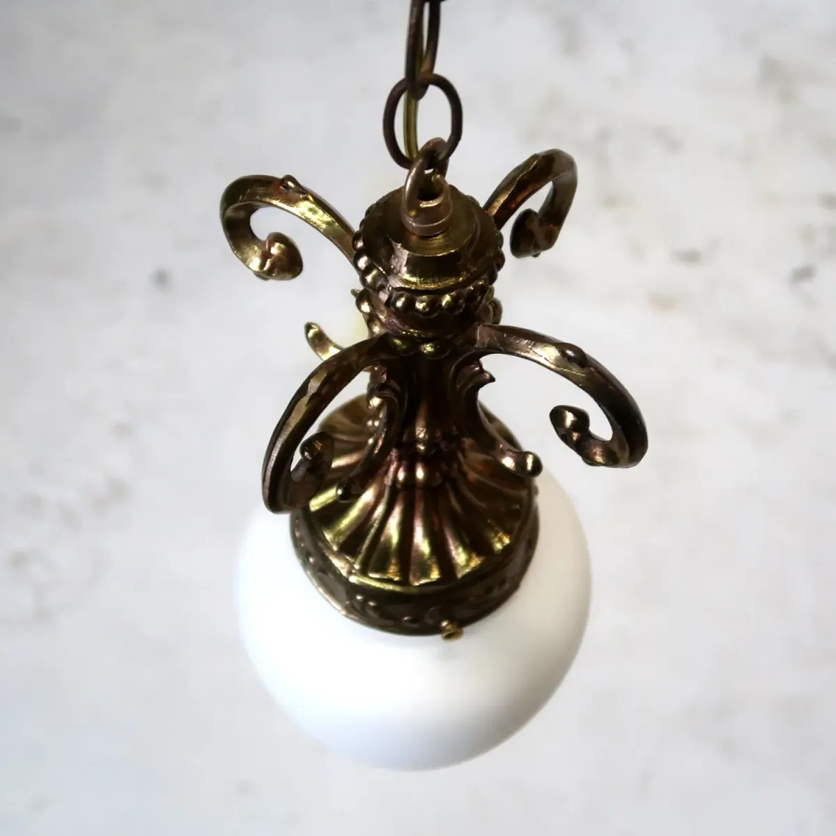 アンティーク ミルクガラス ペンダントランプ