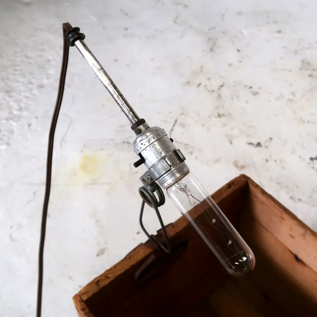 ビンテージ クランプランプ