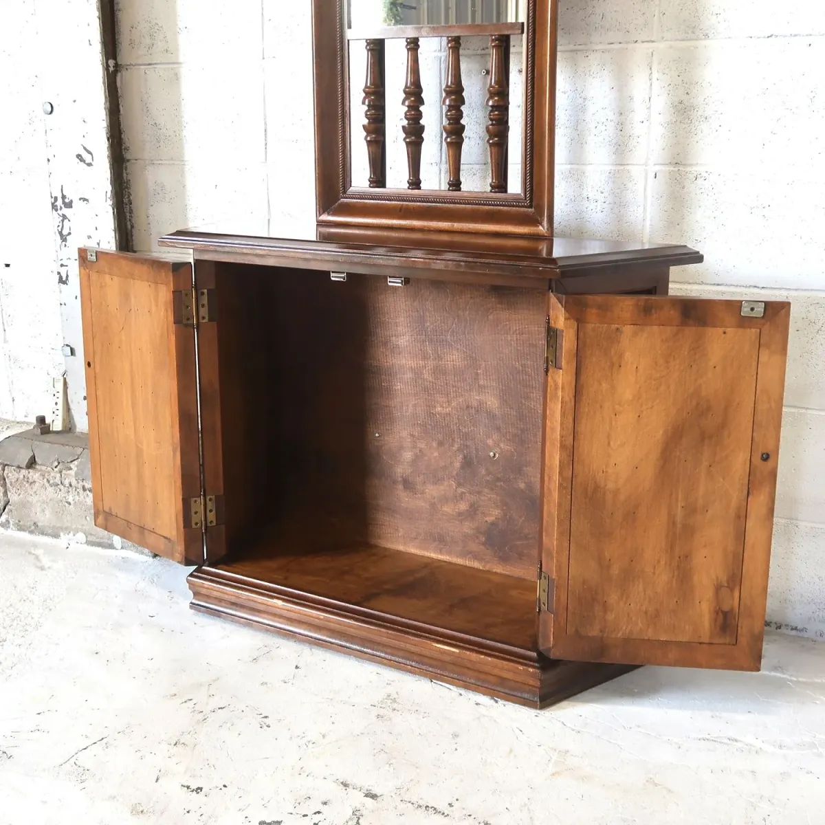 アンティーク ハイバックキャビネット