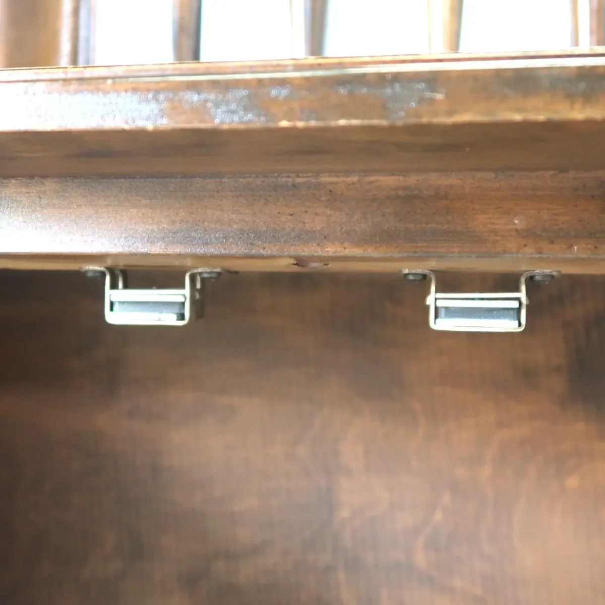 アンティーク ハイバックキャビネット