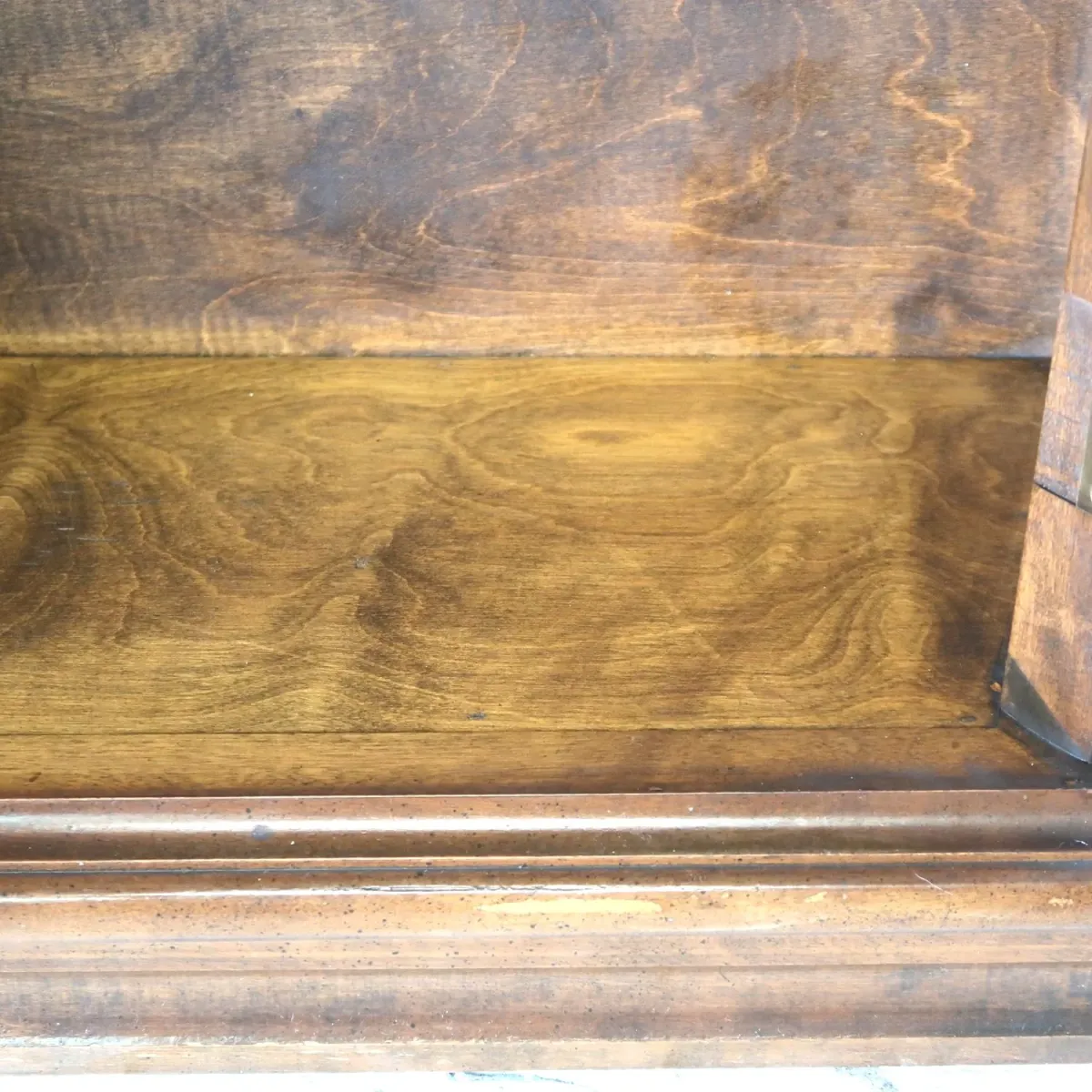 アンティーク ハイバックキャビネット