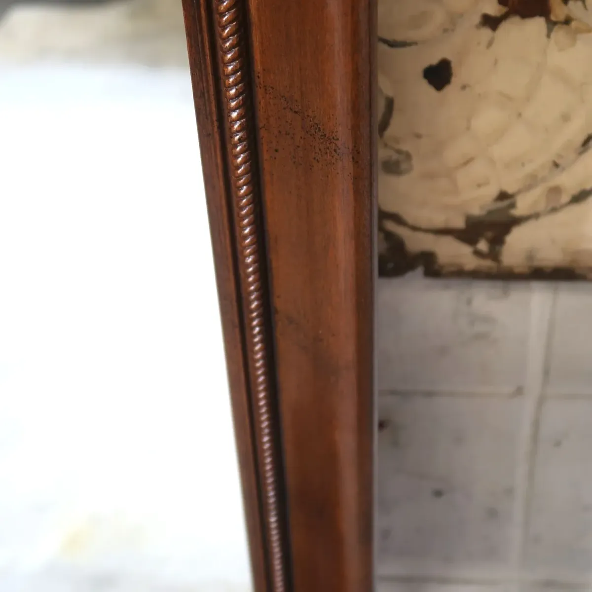 アンティーク ハイバックキャビネット