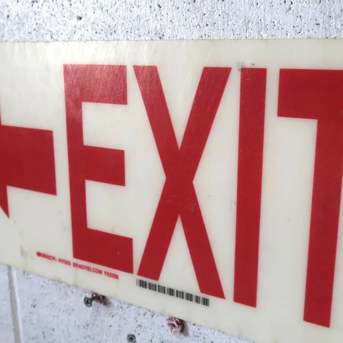 EXIT サインプレート ファイバー製