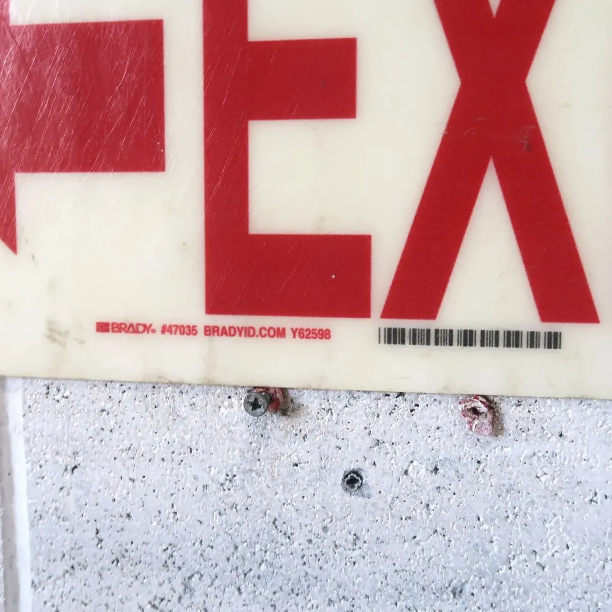 EXIT サインプレート ファイバー製