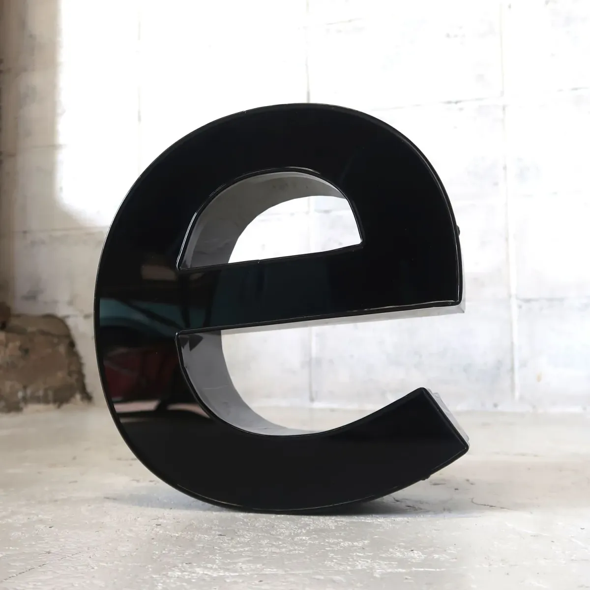 ビンテージ レターサイン e