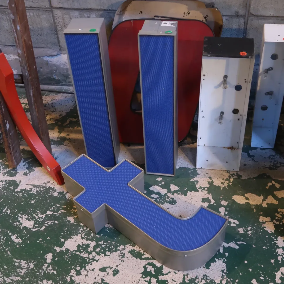 ビンテージ レターサイン t