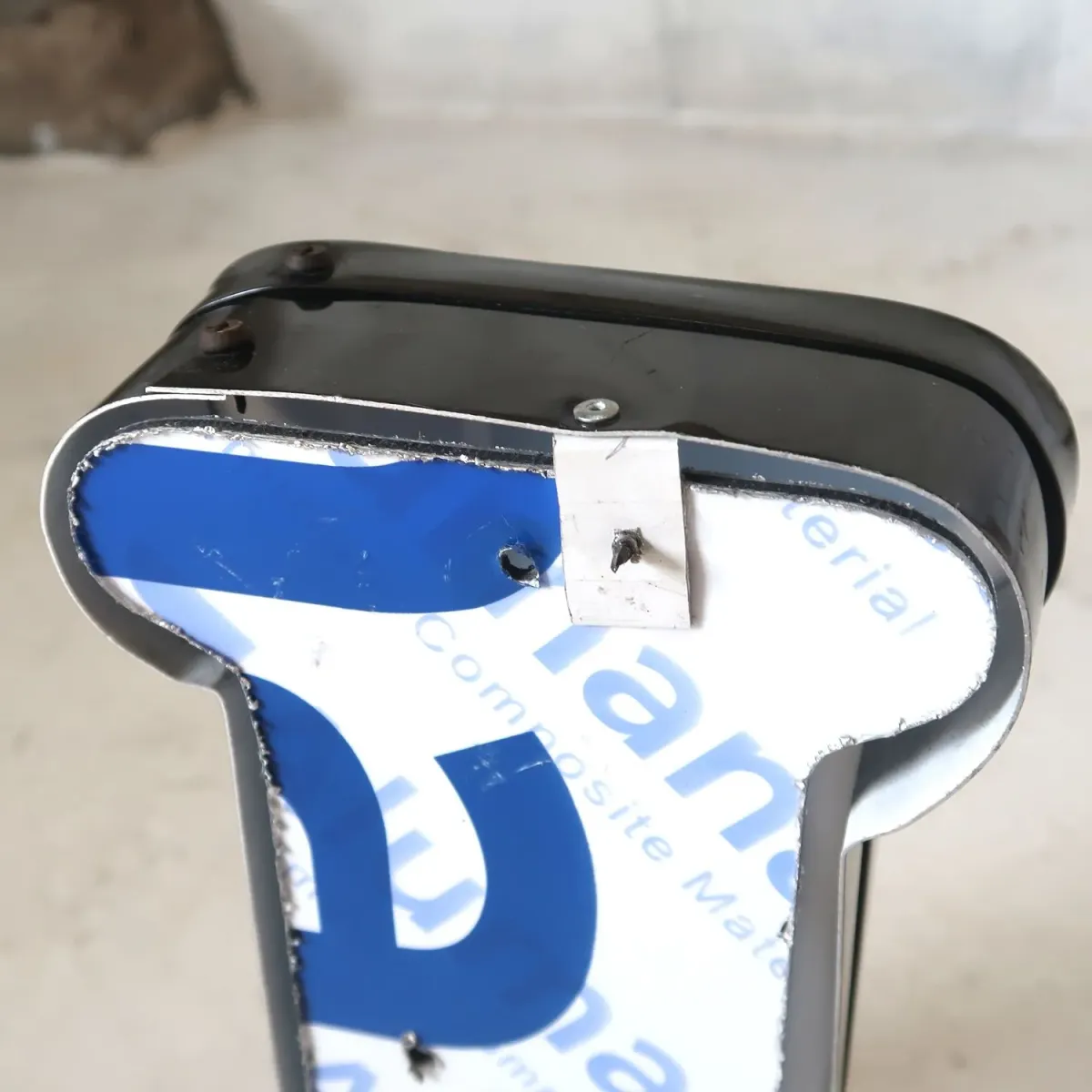 ビンテージ レターサイン U