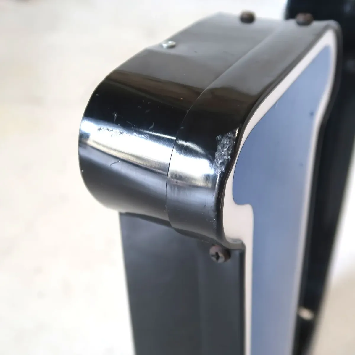 ビンテージ レターサイン U