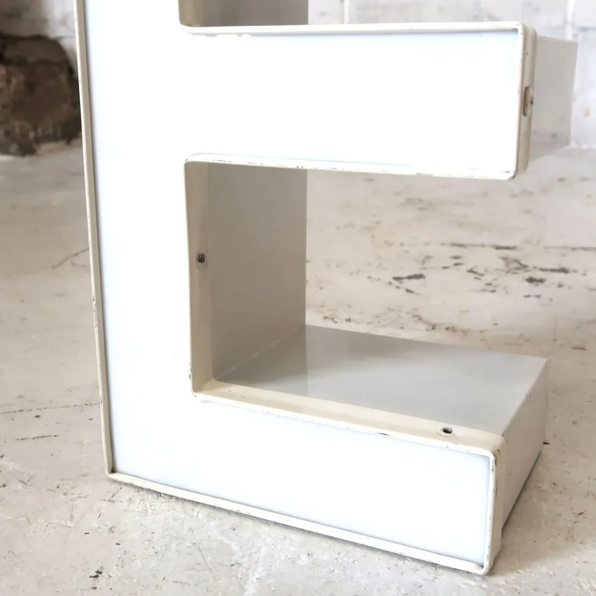 ビンテージ レターサイン E