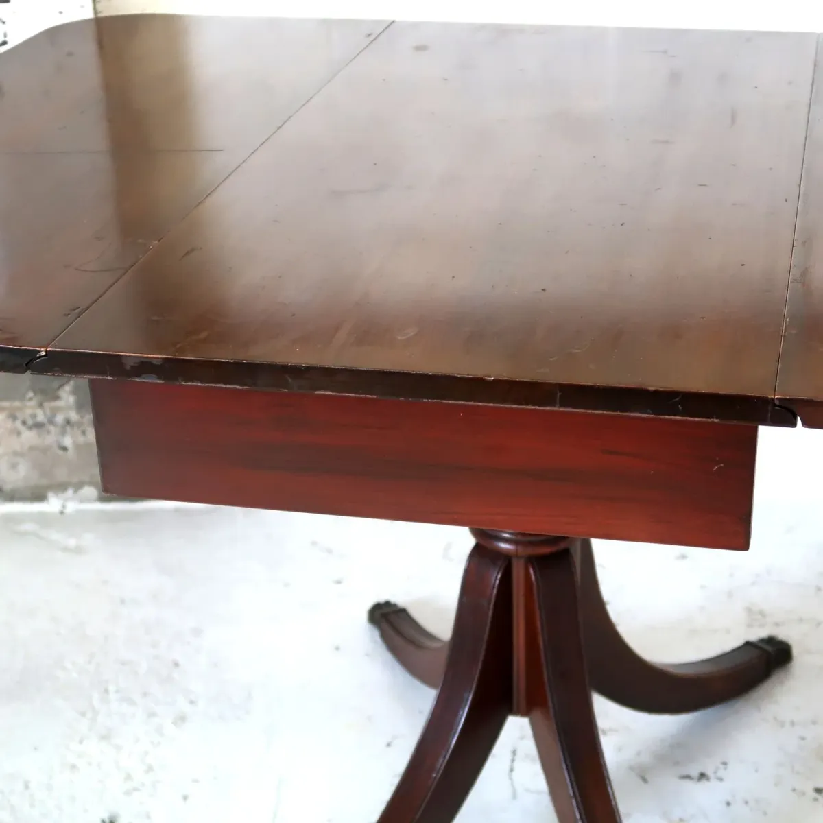 アンティーク バタフライ ダイニングテーブル