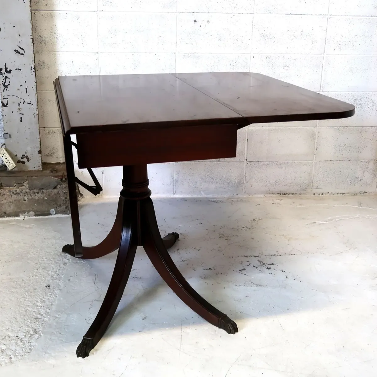 アンティーク バタフライ ダイニングテーブル