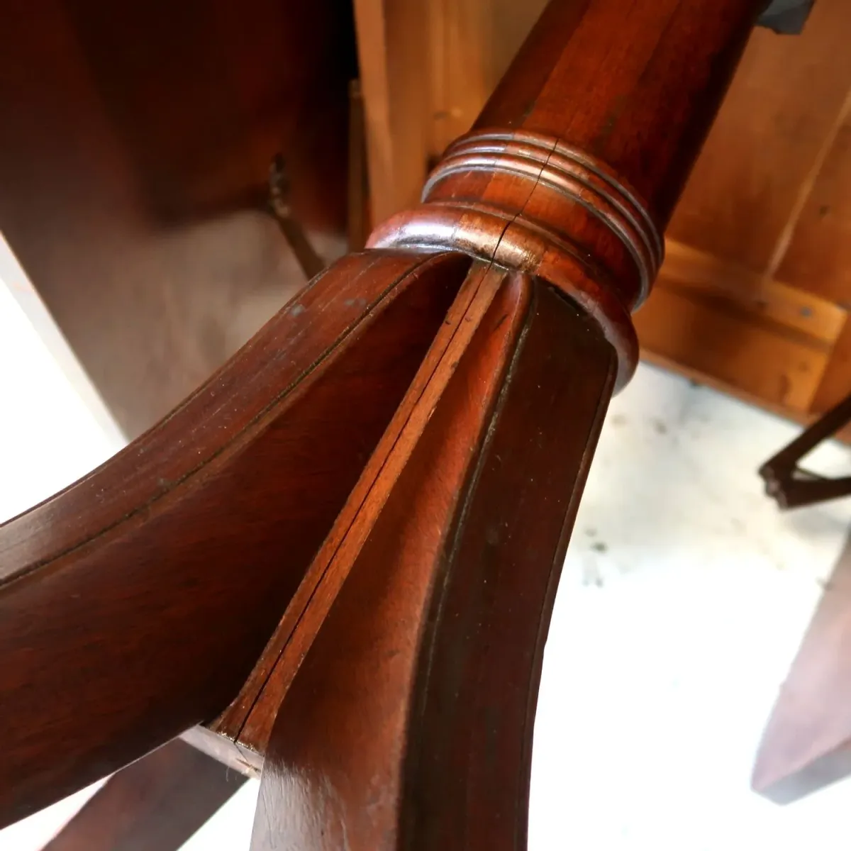 アンティーク バタフライ ダイニングテーブル